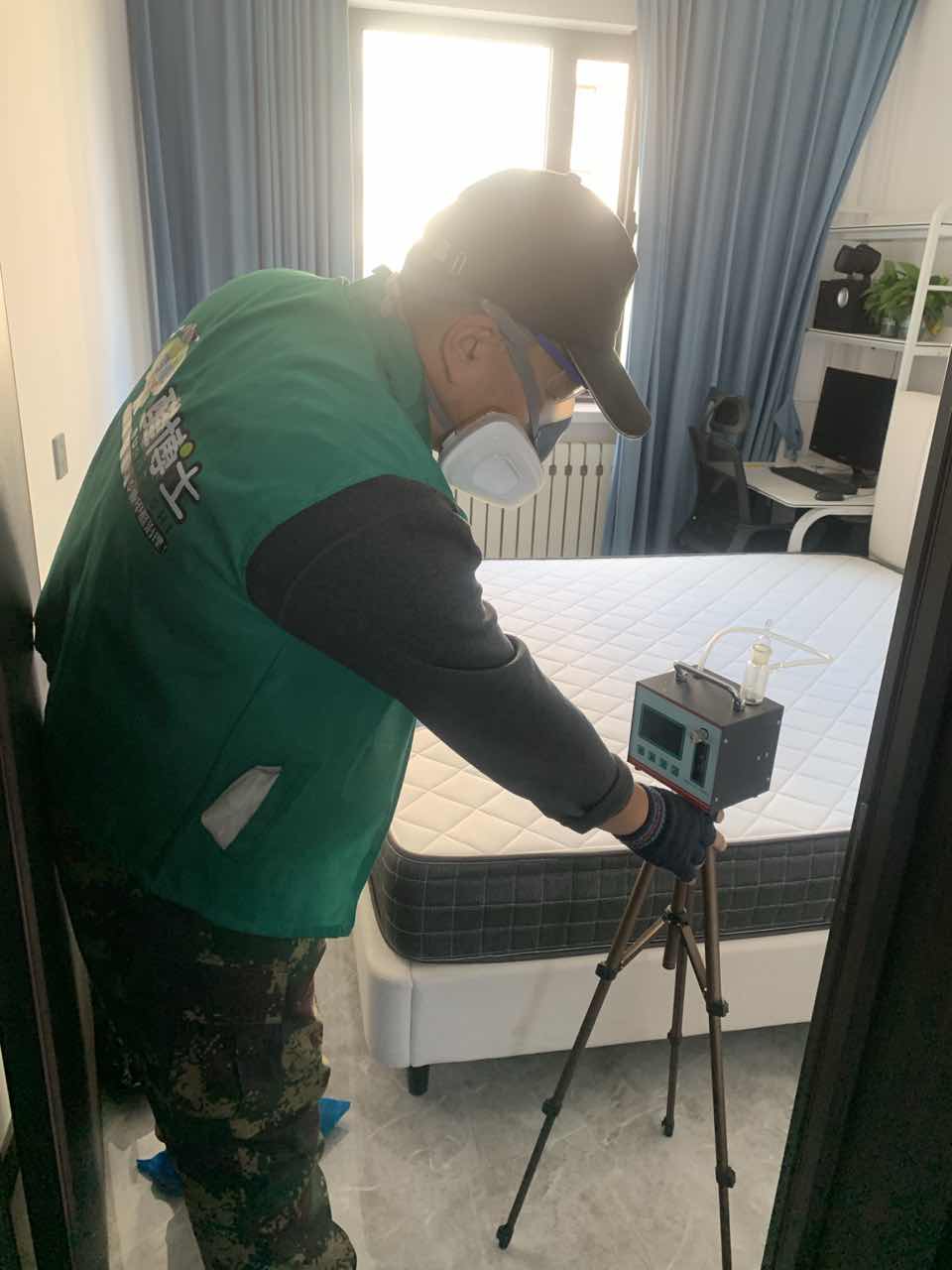 沿滩醛博士百和国际小区测甲醛 甲醛检测现场